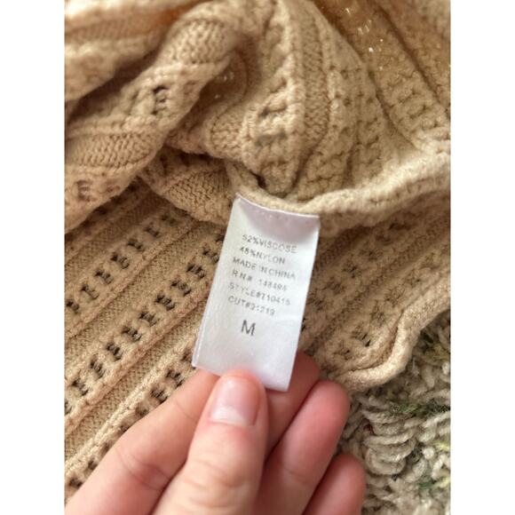 Windsor Cream Knitted Sweater Women's Size Medium Cropped - Picture 3 of 3